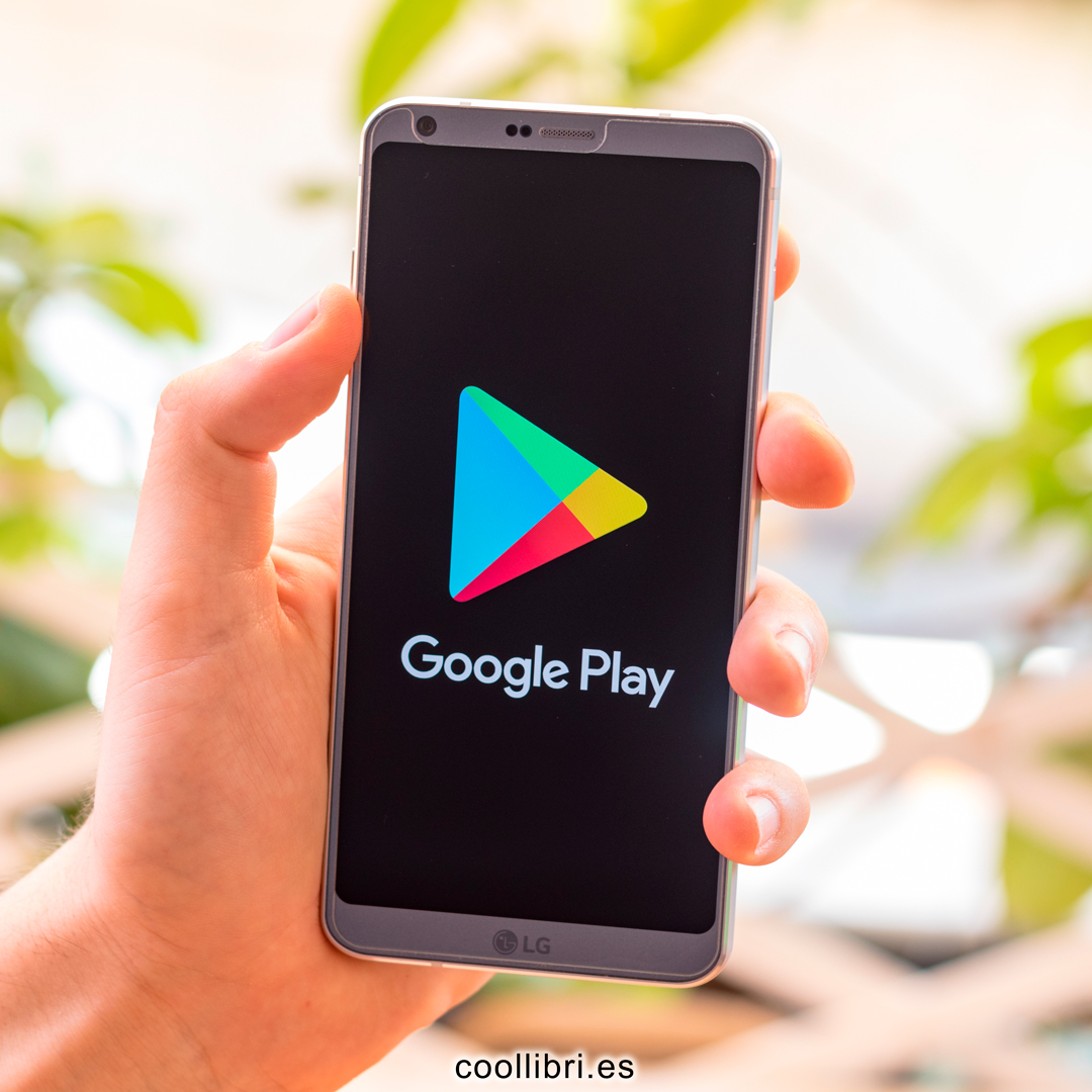 A través de Google Play puedes subir en formato PDF tu libro